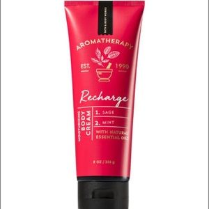 Bath & Body Works- AROMATHERAPY Recharge Lotion